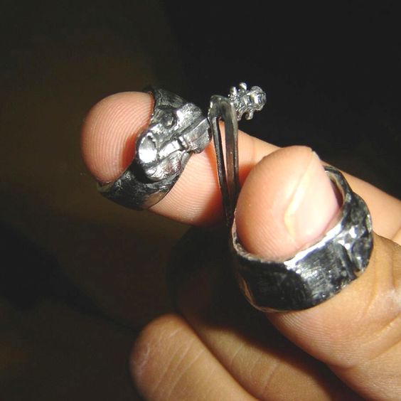 The world's tiniest violin